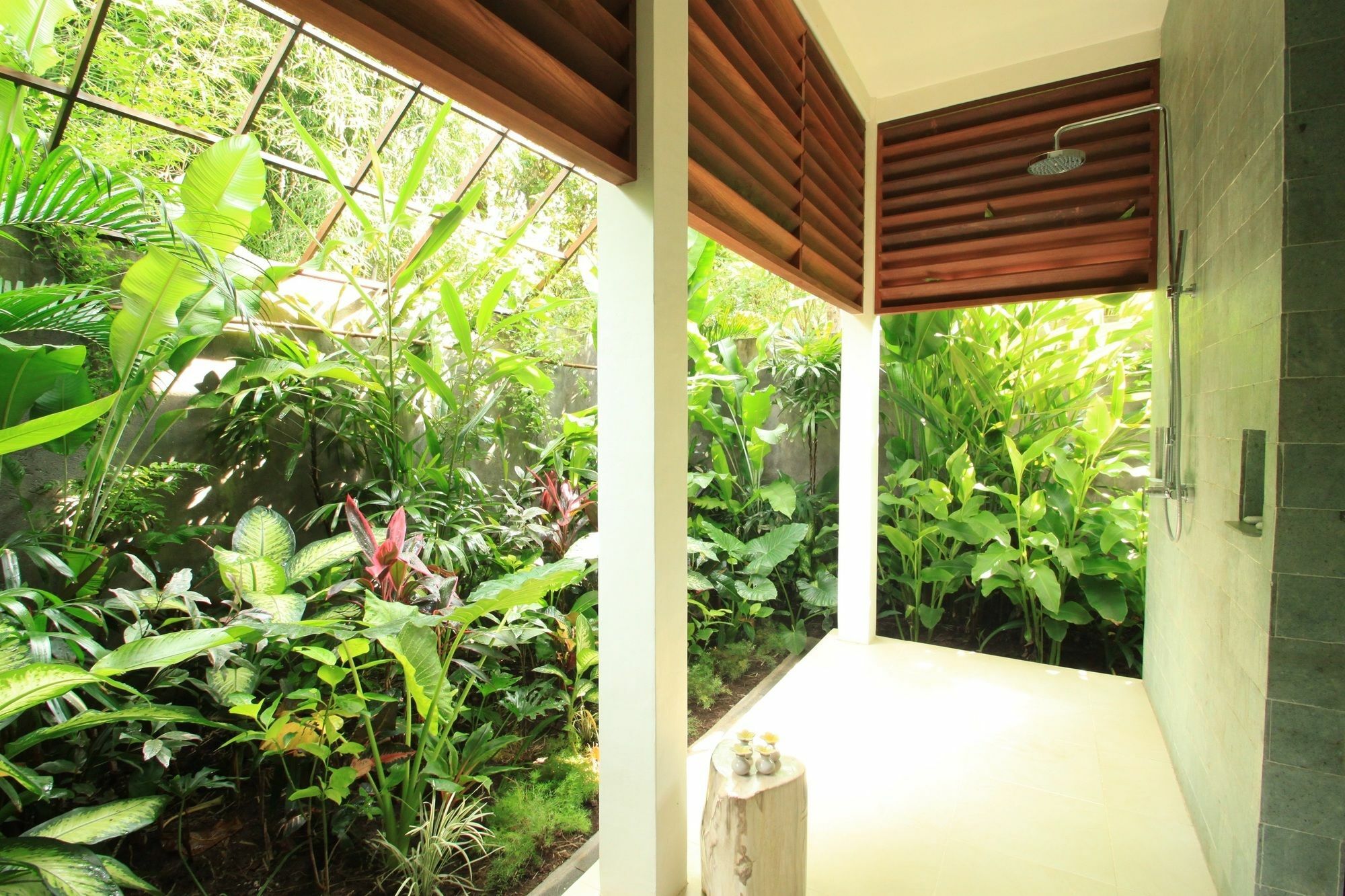 Villa Sutra ペムテラン エクステリア 写真