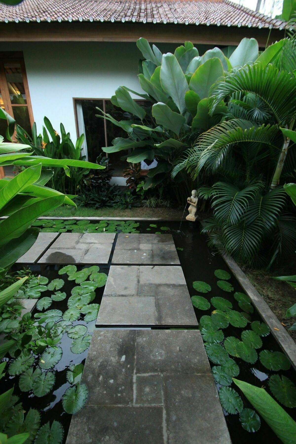 Villa Sutra ペムテラン エクステリア 写真