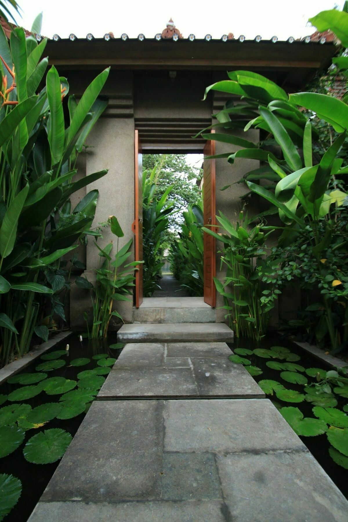 Villa Sutra ペムテラン エクステリア 写真